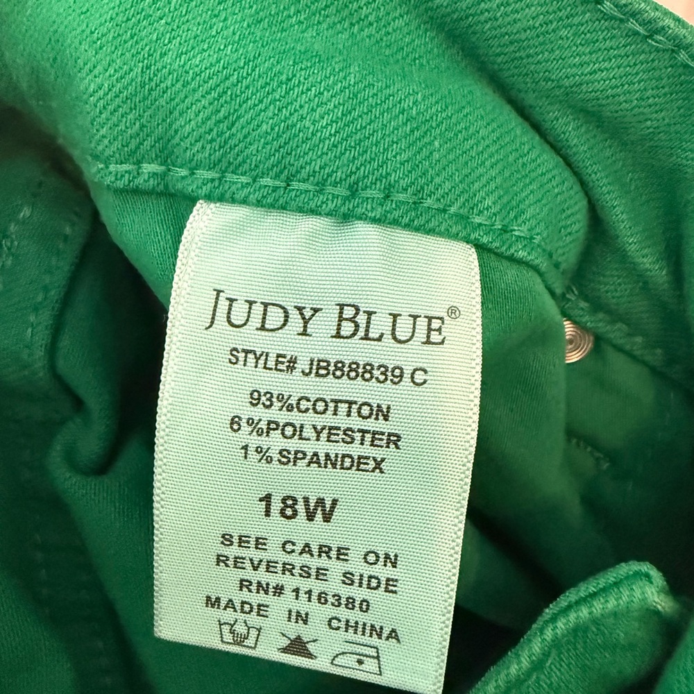 Judy Blue Vibrant Green Ankle Jeans - Picture 6 of 6
